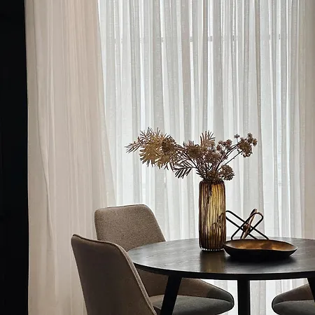 Infivilla King Suites & Towers Soho Toronto